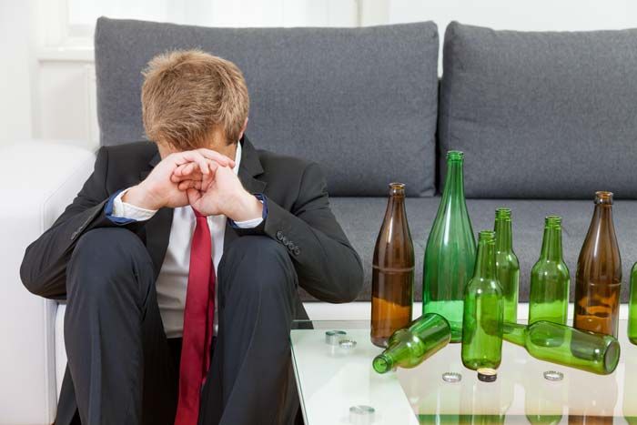 Alcoolodépendance à haut fonctionnement : quand la « vie normale » masque les risques liés à la consommation d’alcool